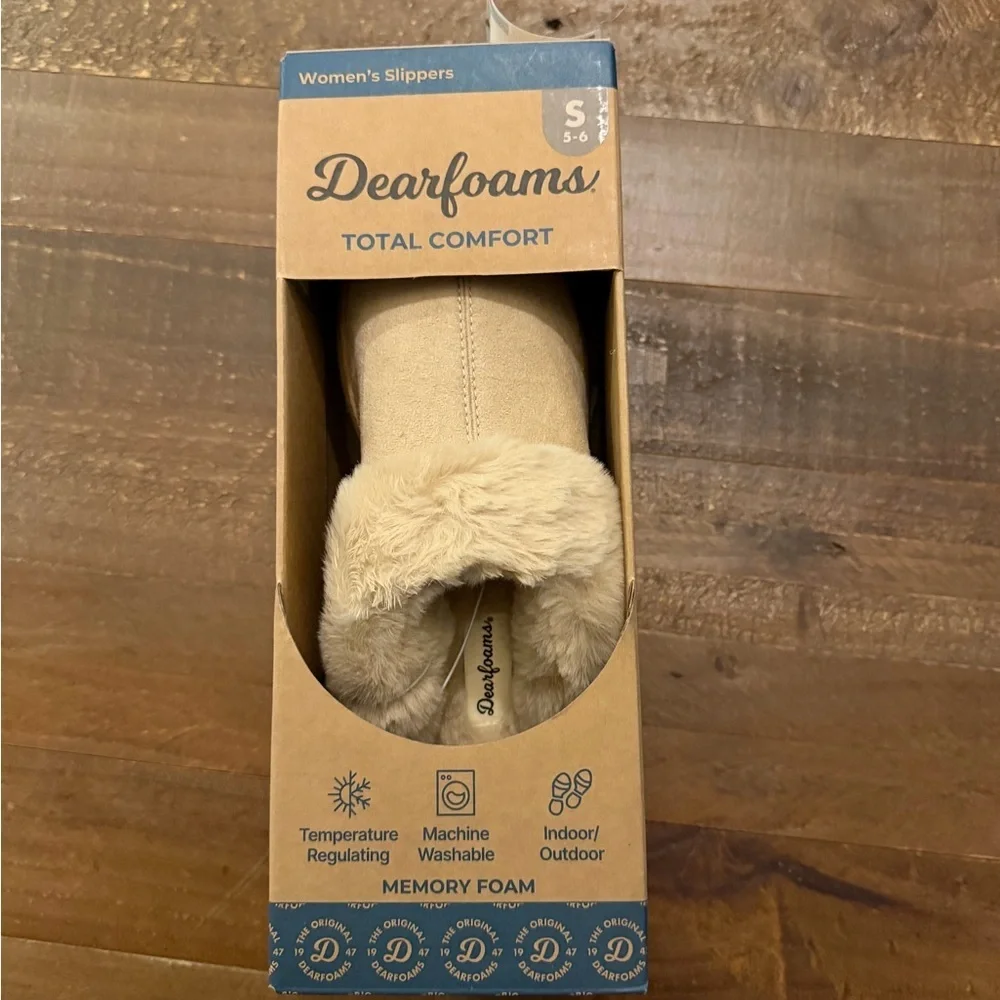 Dearfoams Sand Slippers with Plush Lining - Picture 4 of 5